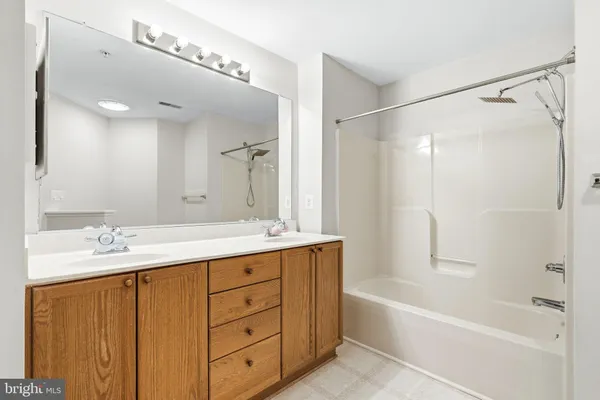 $280,000 | 2503 Coleridge Drive, Unit 2A, Frederick, MD 21702