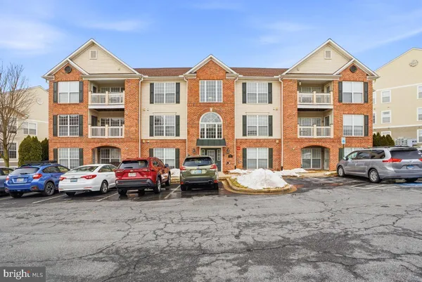 $280,000 | 2503 Coleridge Drive, Unit 2A, Frederick, MD 21702