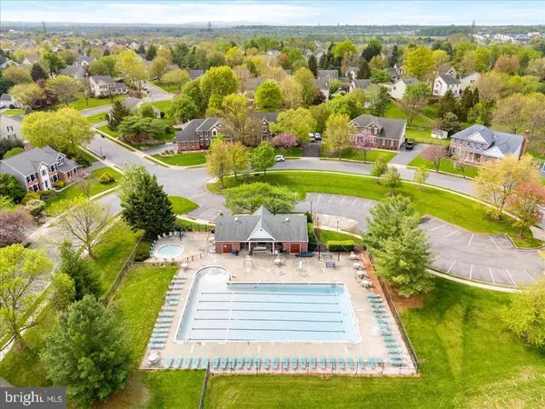 $280,000 | 2503 Coleridge Drive, Unit 2A, Frederick, MD 21702