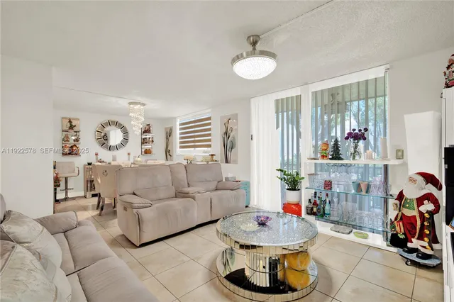 $240,000 | 14195 Southwest 87th Street, Unit B115, Miami, FL 33183