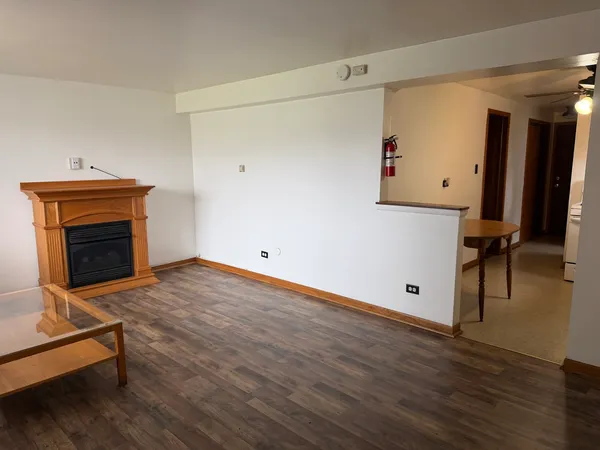 $950 | 7226 West 63rd Place, Unit 1, Summit, IL 60501