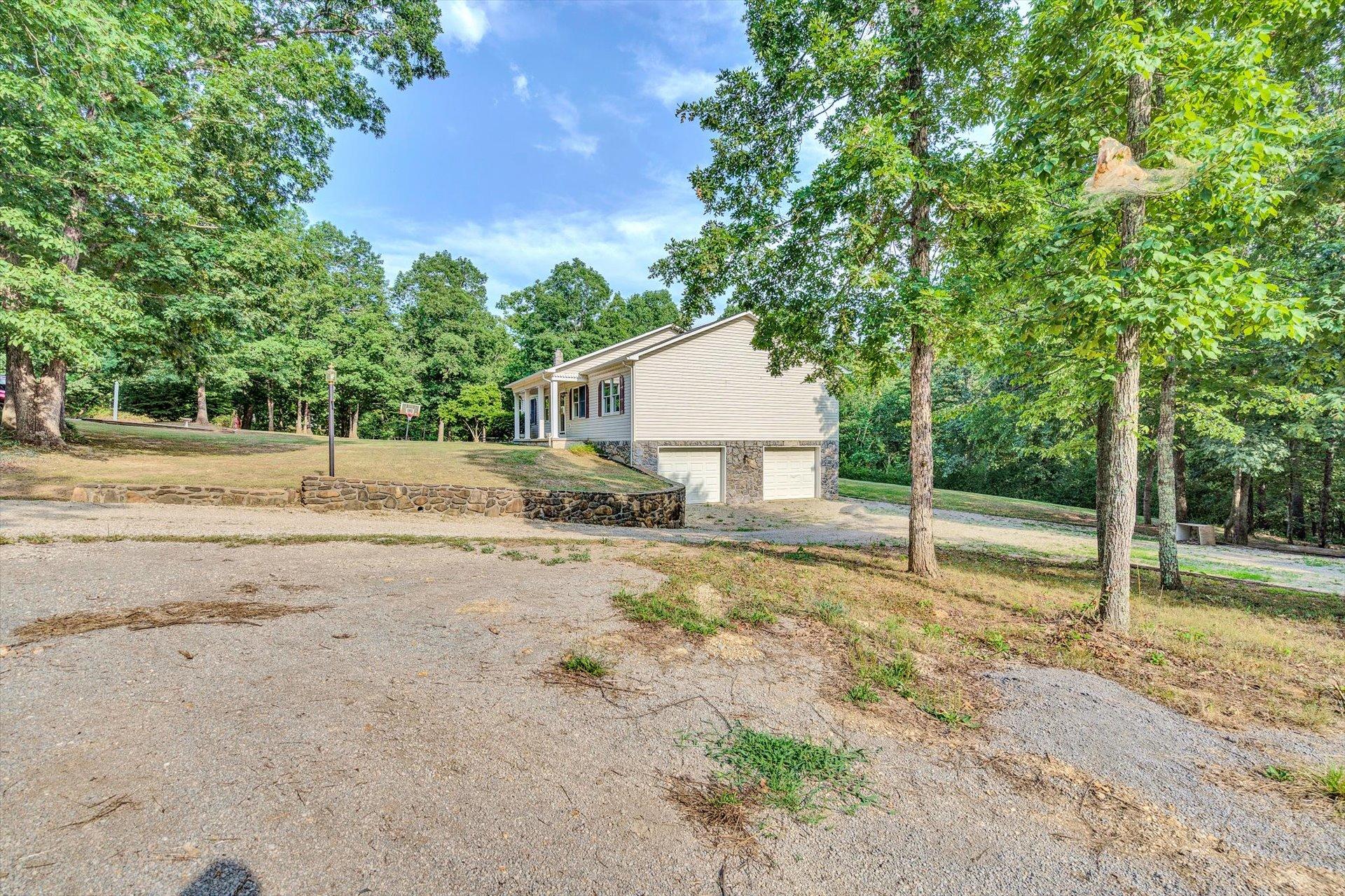 3272 Absalom Smith Road Salem, VA 24153 - Photo 31 of 34 31-080220210131