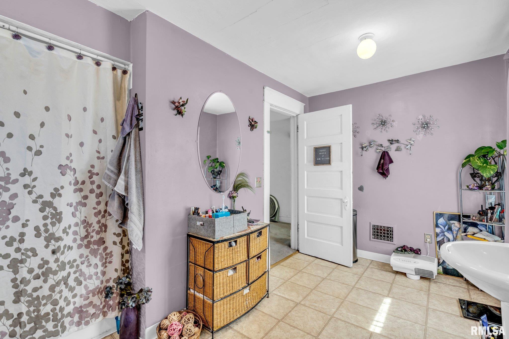 902 44th Street Rock Island, IL 61201 - Photo 17 of 23