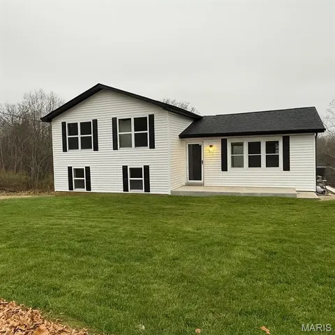 $325,000 | 1910 Tinhouse Road, Hillsboro, MO 63050
