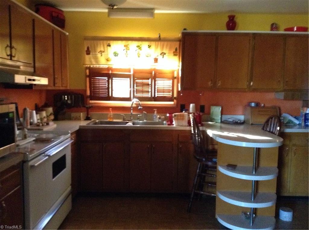 324 Belton Road Mount Airy, NC 27030 - Photo 16 of 26 Gallery Image 16