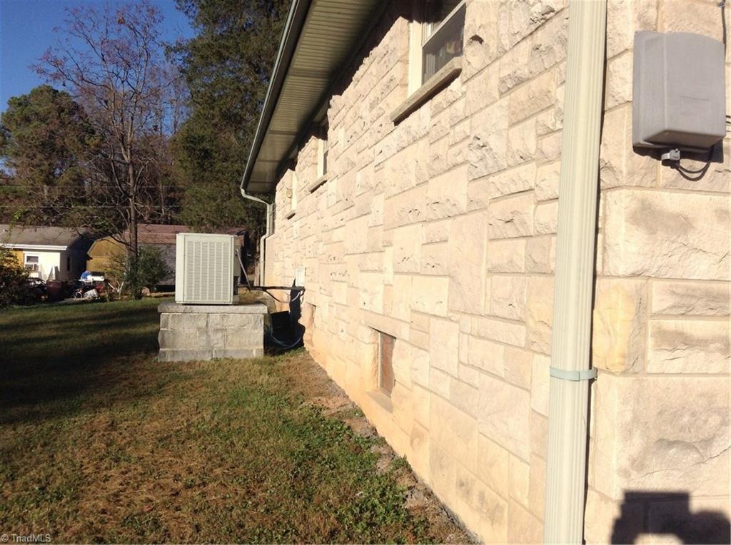 324 Belton Road Mount Airy, NC 27030 - Photo 7 of 26 Gallery Image 7