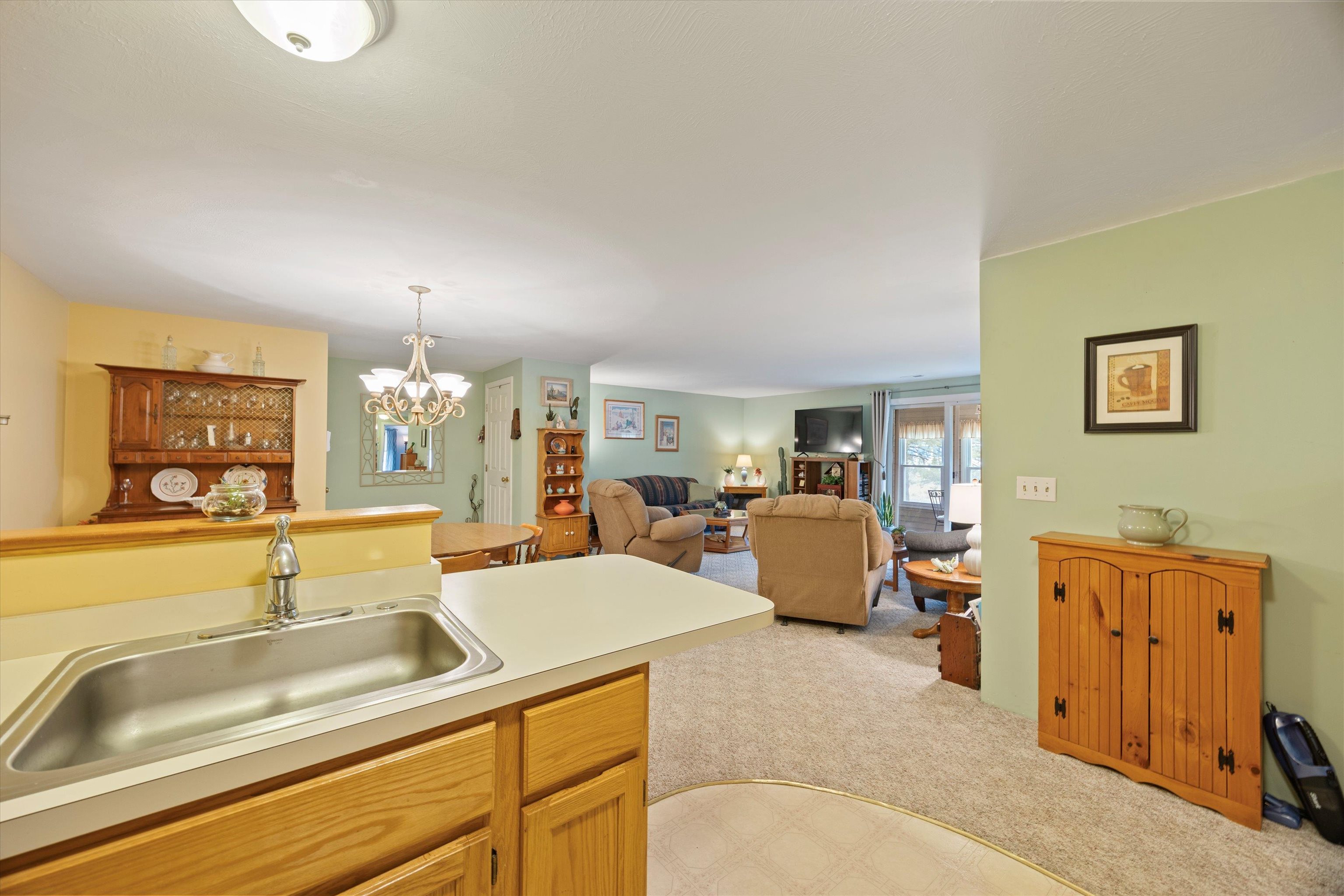 491 Mammoth Road, Unit 26 Londonderry, NH 03053 - Photo 12 of 33