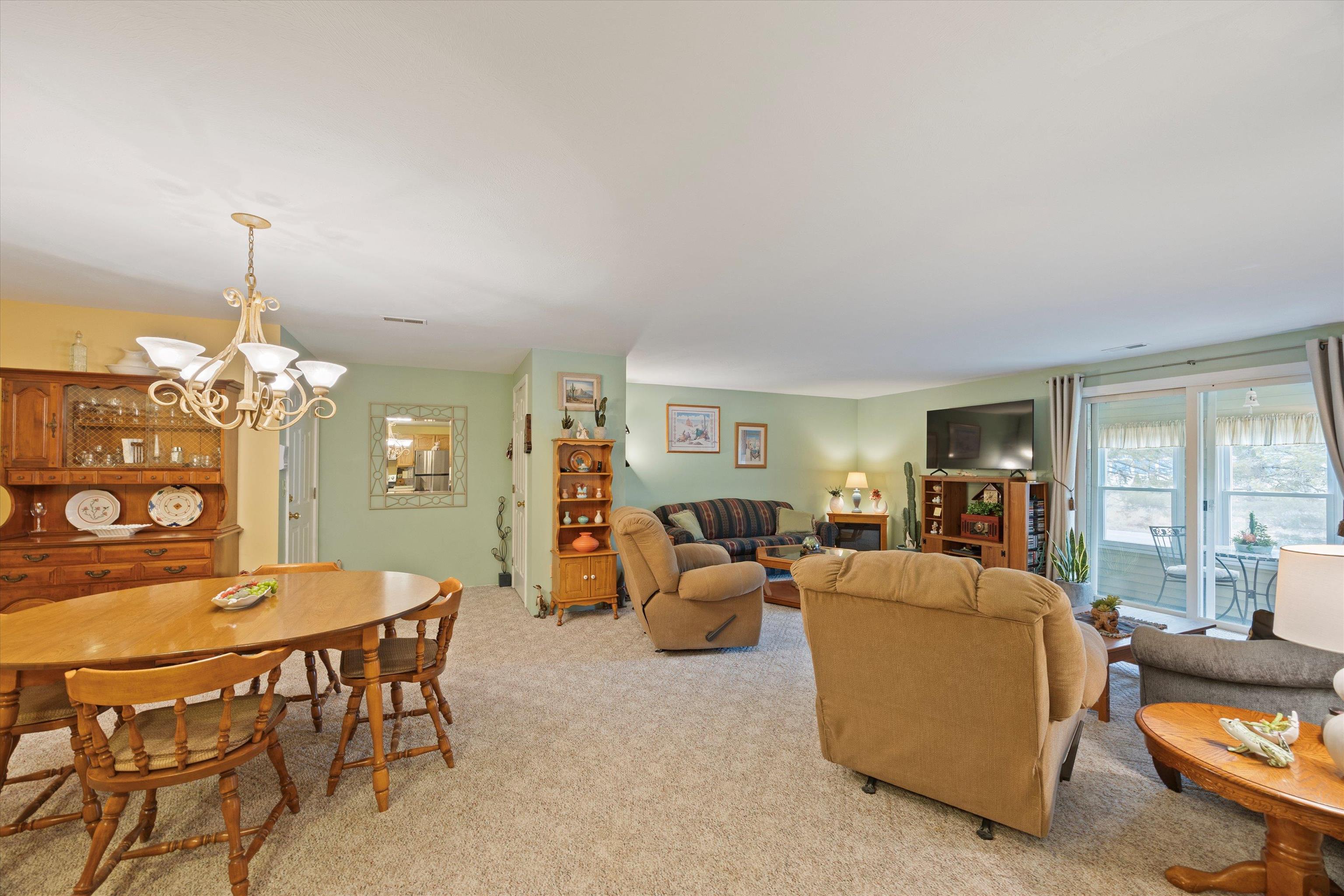 491 Mammoth Road, Unit 26 Londonderry, NH 03053 - Photo 13 of 33