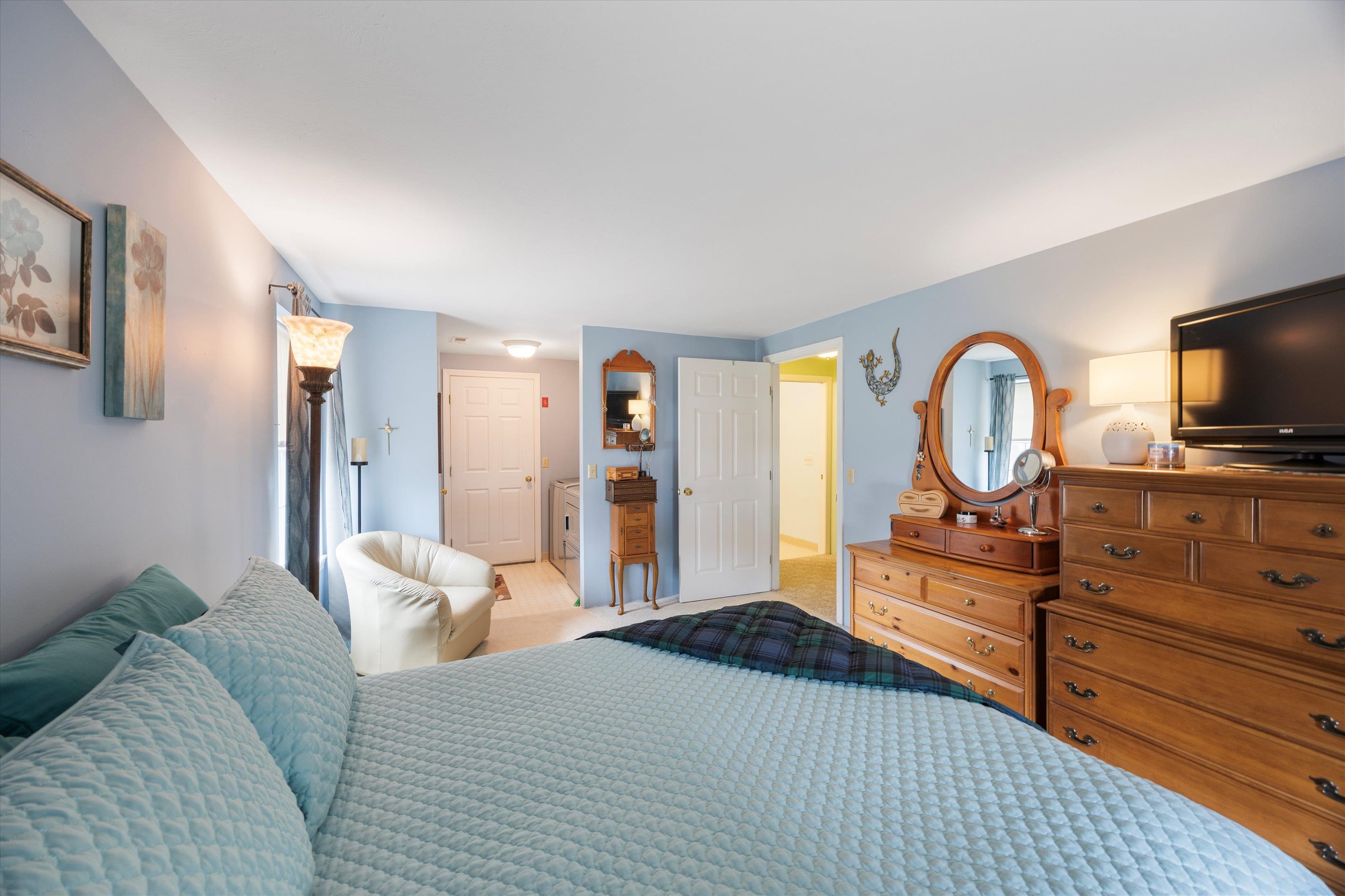 491 Mammoth Road, Unit 26 Londonderry, NH 03053 - Photo 19 of 33