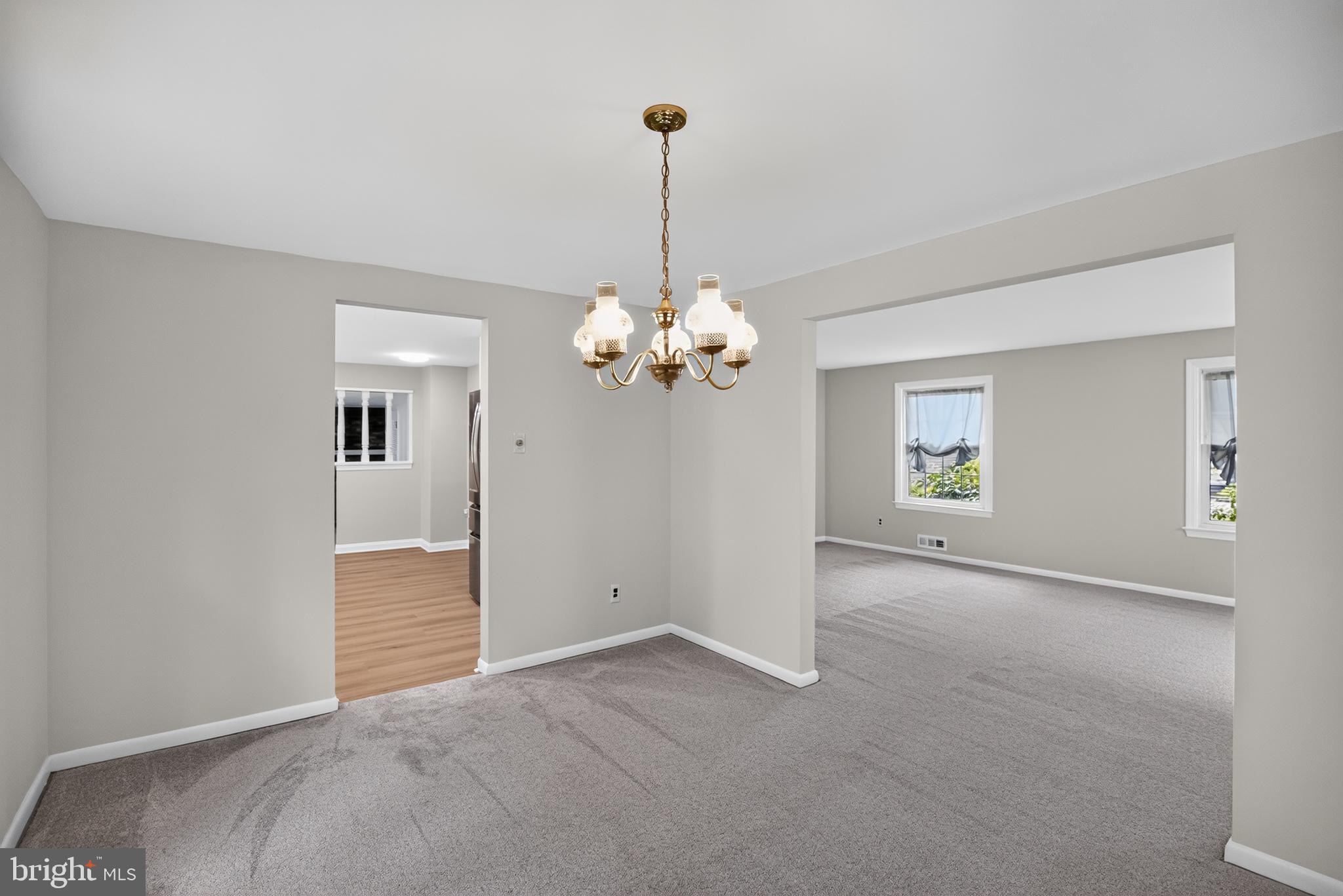 549 Covered Bridge Road Cherry Hill, NJ 08034 - Photo 5 of 45