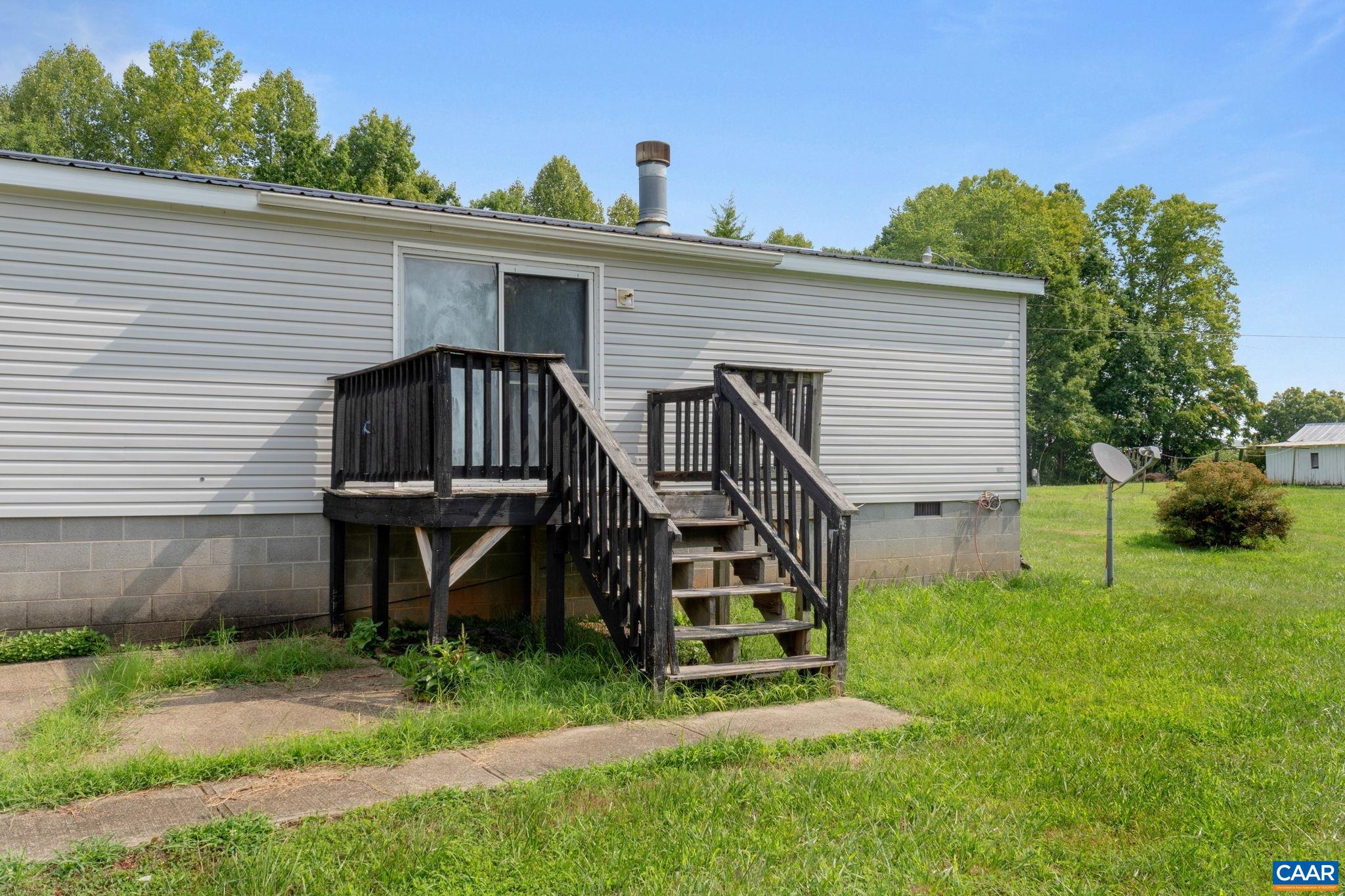 1990 Seven Eleven Road Cumberland, VA 23040 - Photo 19 of 21 a view of a house with backyard