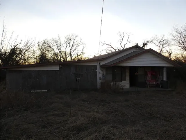 $135,000 | 1051 Parker Dairy Road, Forestburg, TX 76239