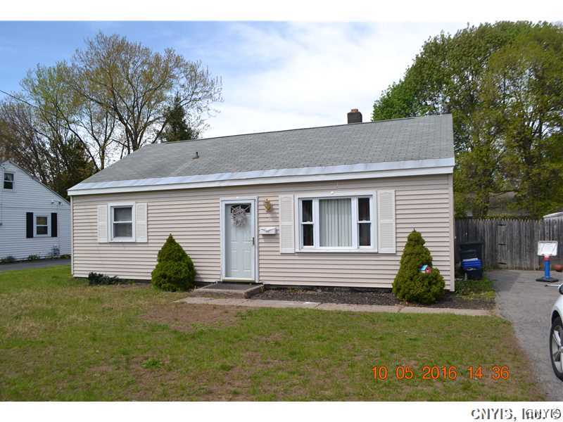 27 Homeland Road Clay, NY 13212 - Photo 1 of 1 Exterior Front.