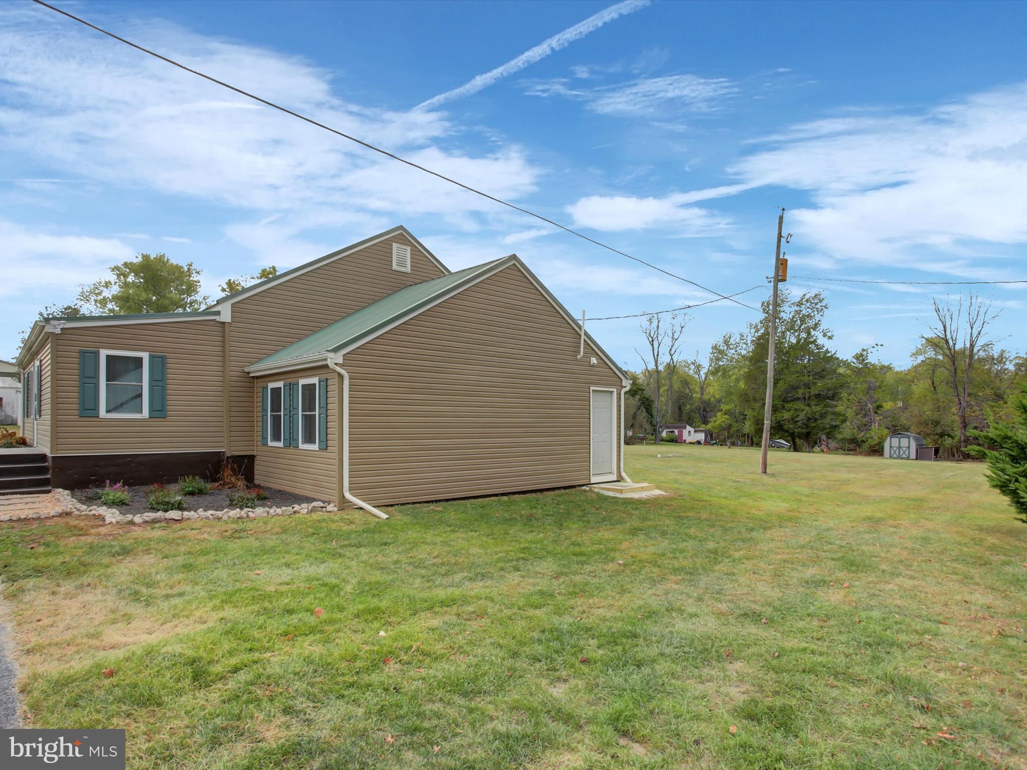 3043 Emmitsburg Road Gettysburg, PA 17325 - Photo 44 of 48 a backyard of a house