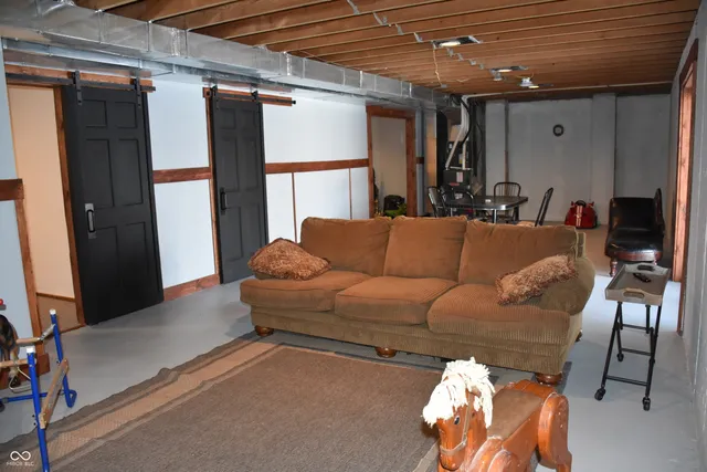 $530,000 | 6271 County Road 1100 North, Mooresville, IN 46158