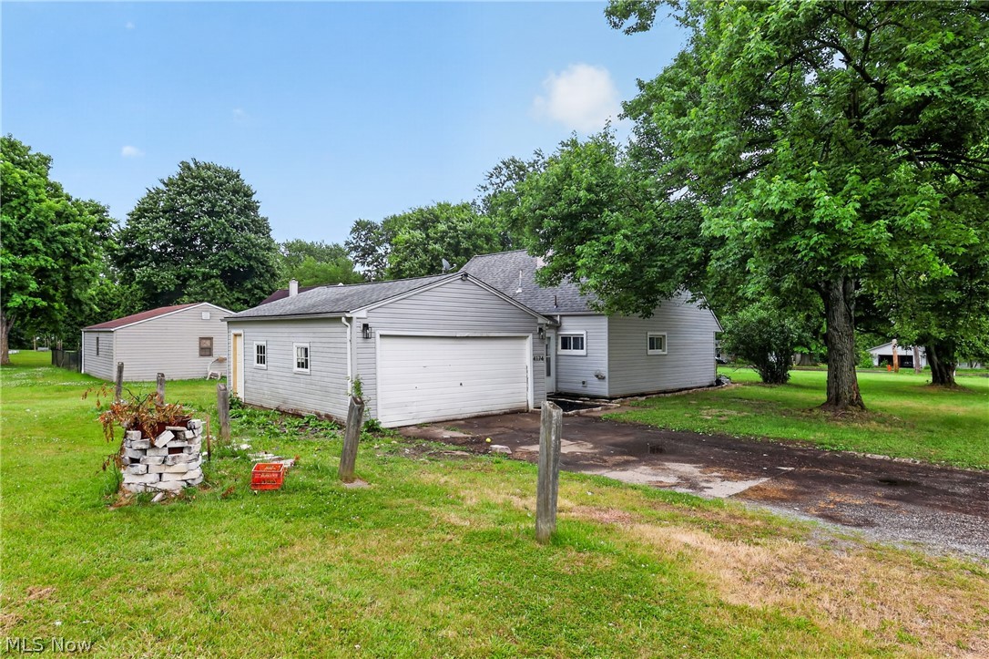4174 Burkey Road Austintown, OH 44515 - Photo 22 of 33