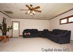 817 West Washington Street Athens, IL 62613 - Photo 11 of 18 Gallery Image 11