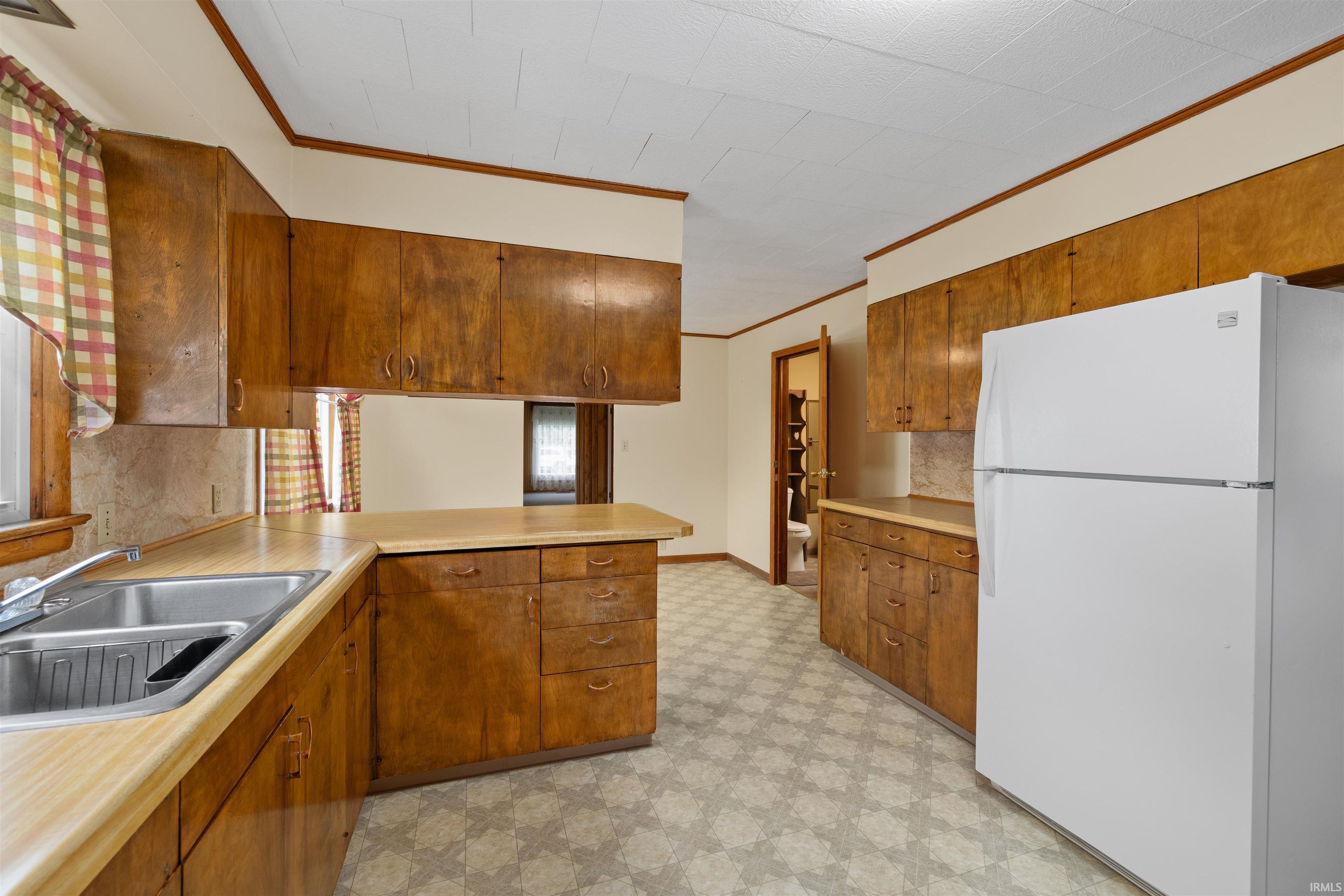 4380 South 1175 East Hudson, IN 46747 - Photo 14 of 36
