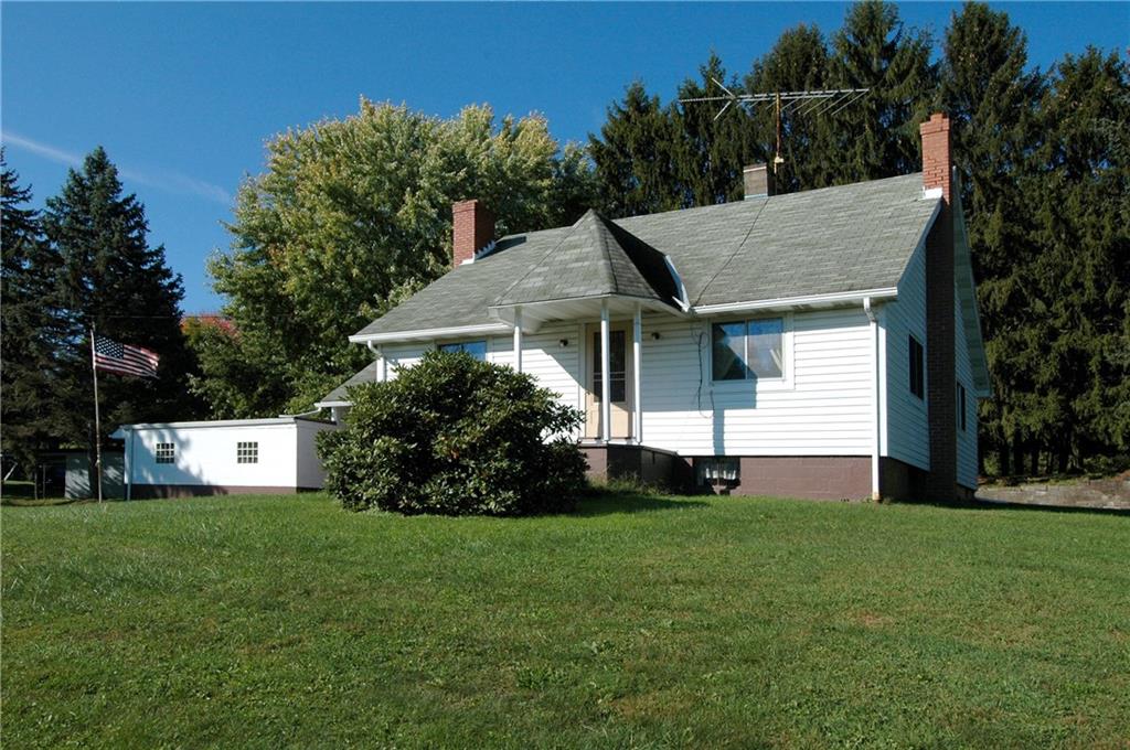 434 Mars Road Mars, PA 16046 - Photo 3 of 25 Gallery Image 3