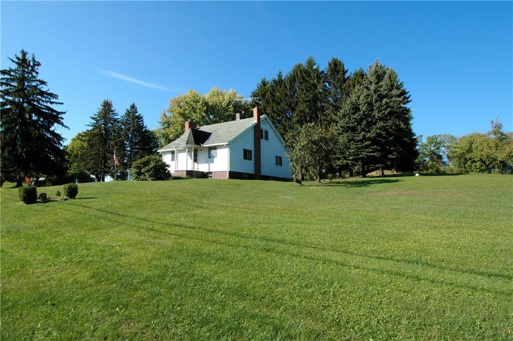 434 Mars Road Mars, PA 16046 - Photo 4 of 25 Gallery Image 4