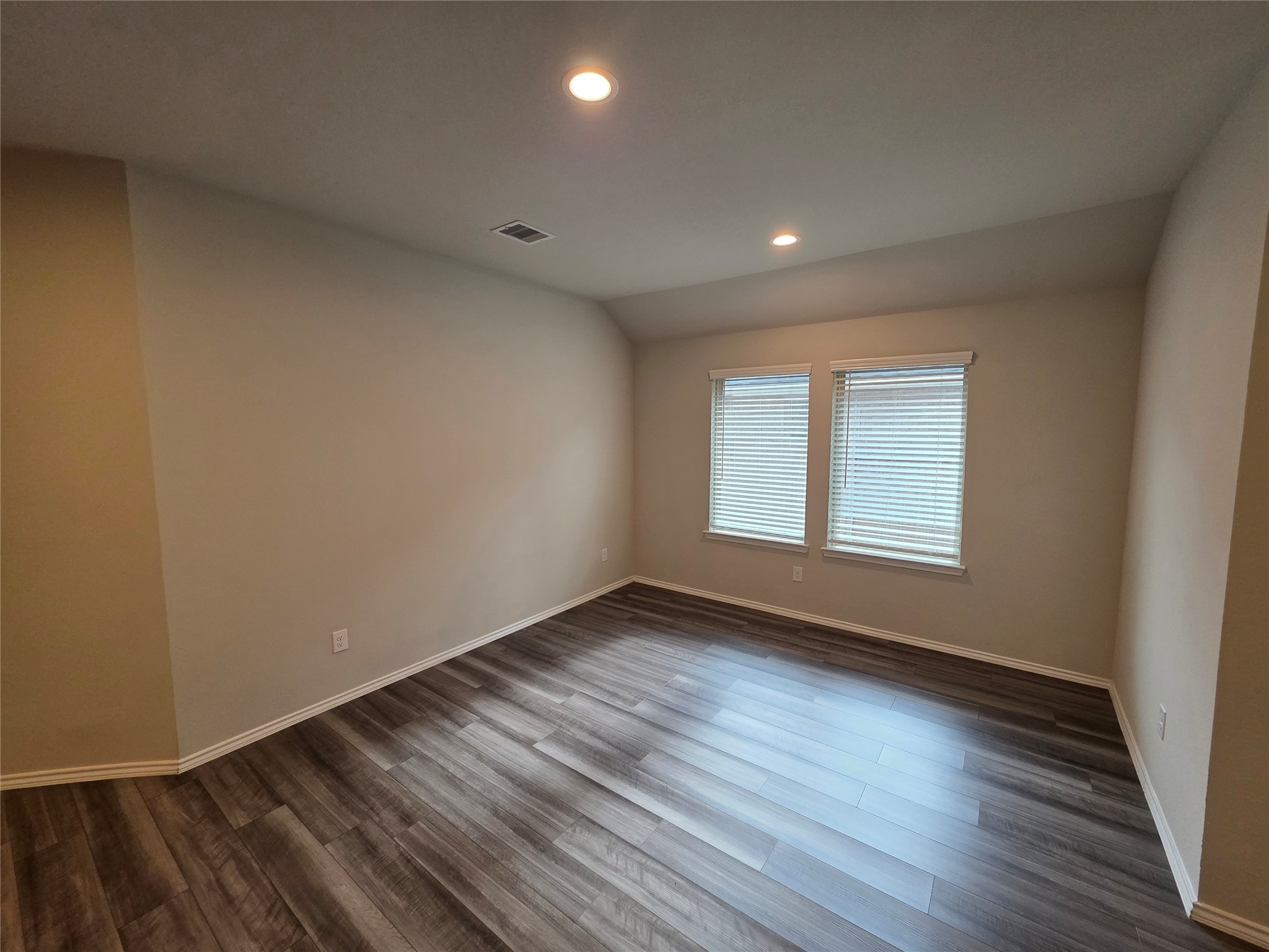 9257 Inland Leather Lane Conroe, TX 77385 - Photo 4 of 28