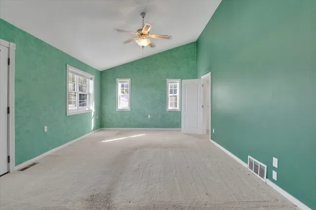 $1,200,000 | 11224 North Honeymoon Bay Road, Newman Lake, WA 99025