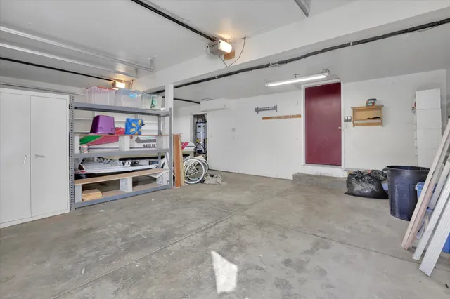 $1,200,000 | 11224 North Honeymoon Bay Road, Newman Lake, WA 99025