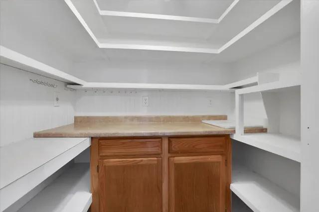 $1,200,000 | 11224 North Honeymoon Bay Road, Newman Lake, WA 99025