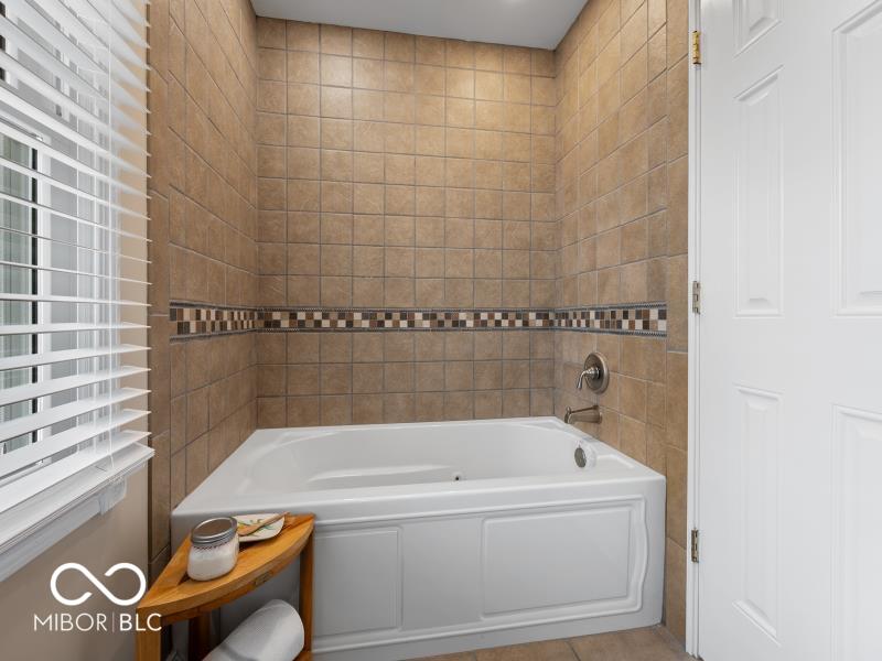 1021 Spring Hill Road Shelbyville, IN 46176 - Photo 38 of 59 Gallery Image 38