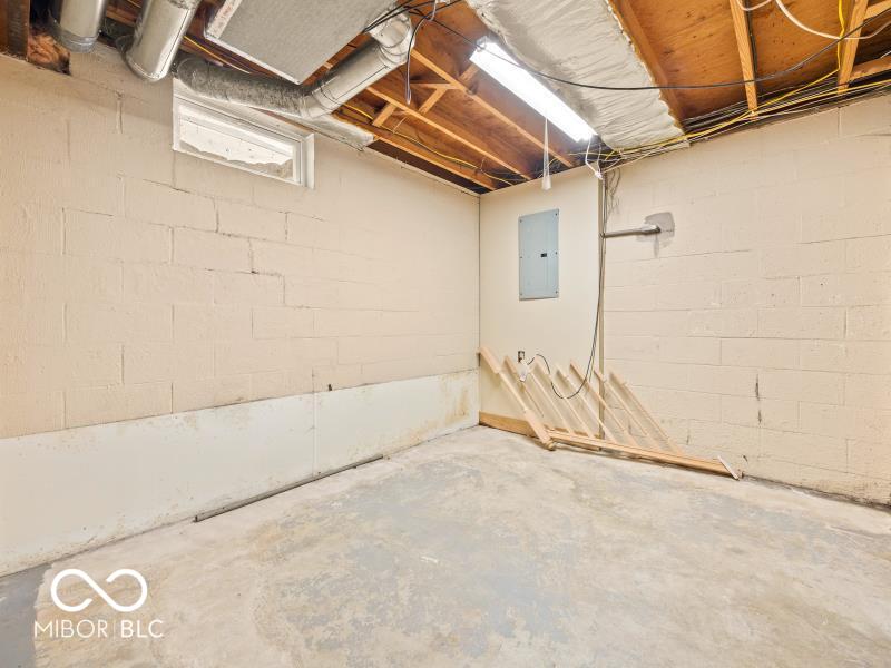 1021 Spring Hill Road Shelbyville, IN 46176 - Photo 53 of 59 Gallery Image 53