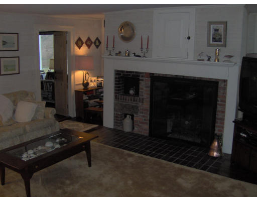 689 High Rock Road Fitchburg, MA 01420 - Photo 5 of 10 Gallery Image 5