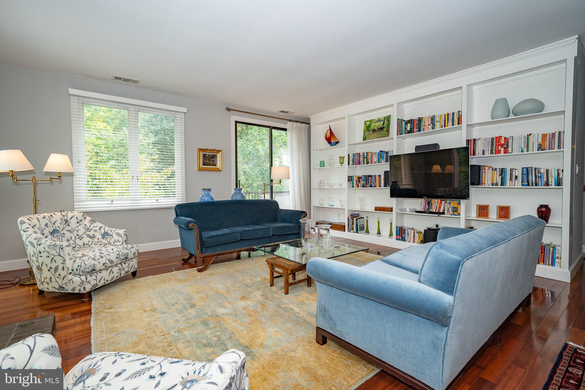 17 Gevrey, Unit 17 Devon, PA 19333 - Photo 14 of 33 High ceilings add volume, scale and flow