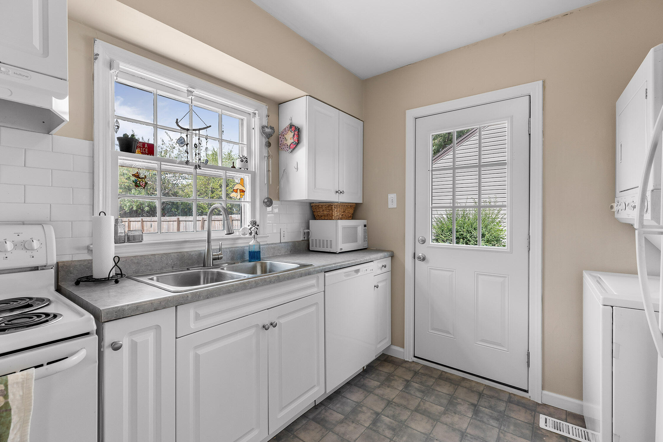 303 Spring Creek Road Chattanooga, TN 37411 - Photo 15 of 31 Spring-13