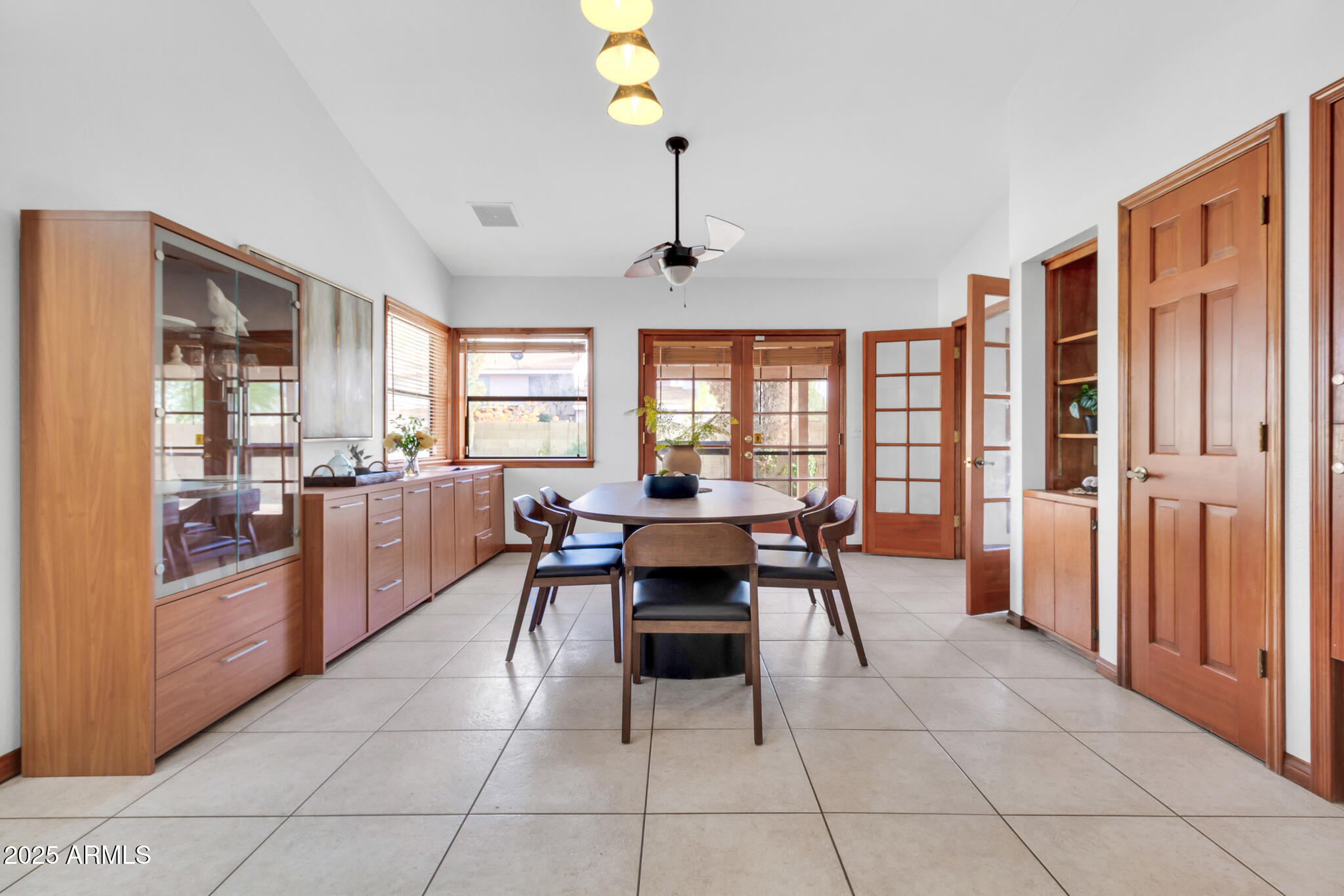 1611 East Redfield Road Tempe, AZ 85283 - Photo 11 of 47