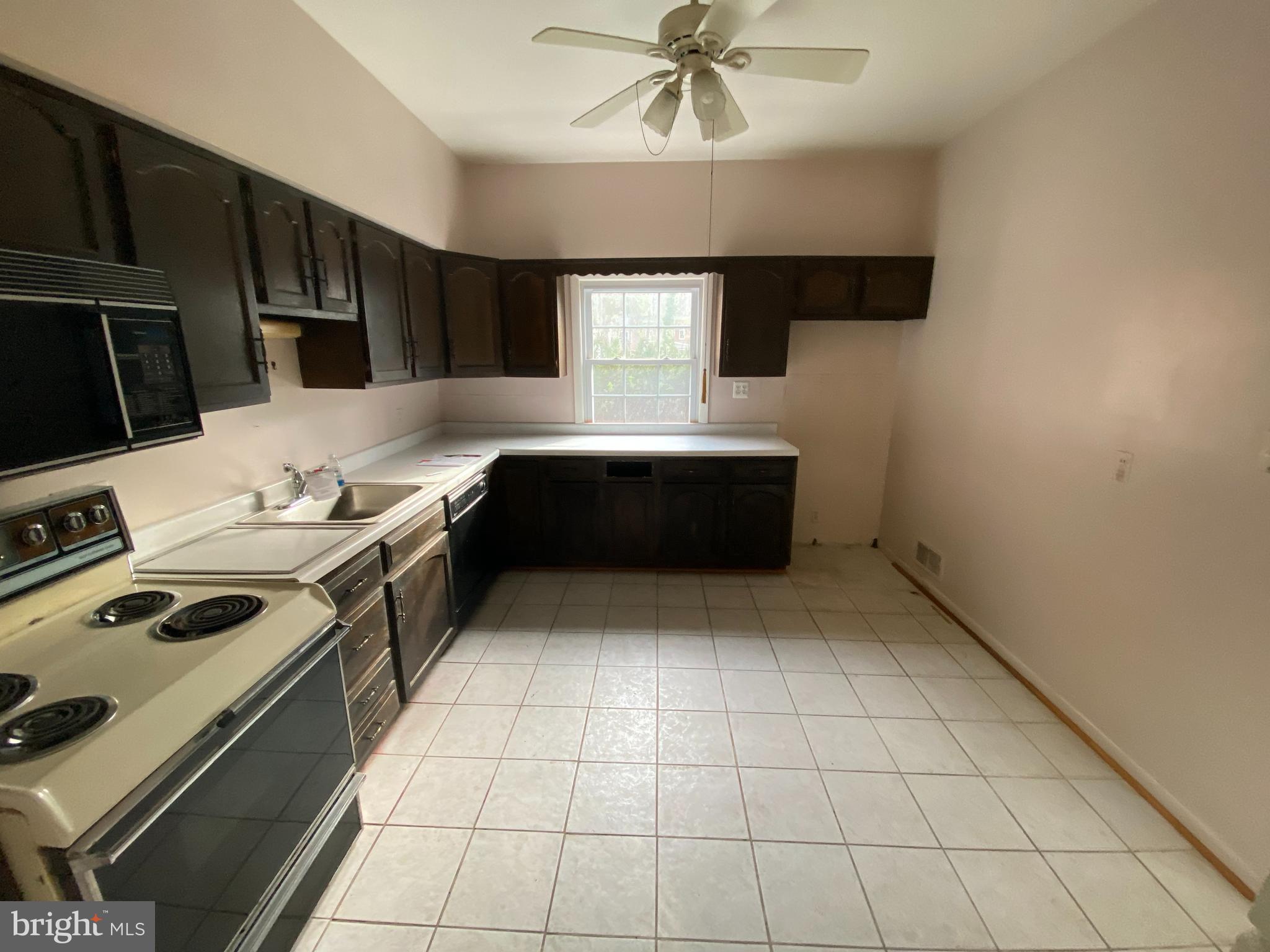 1906 Longmead Road Silver Spring, MD 20906 - Photo 12 of 24 Gallery Image 12
