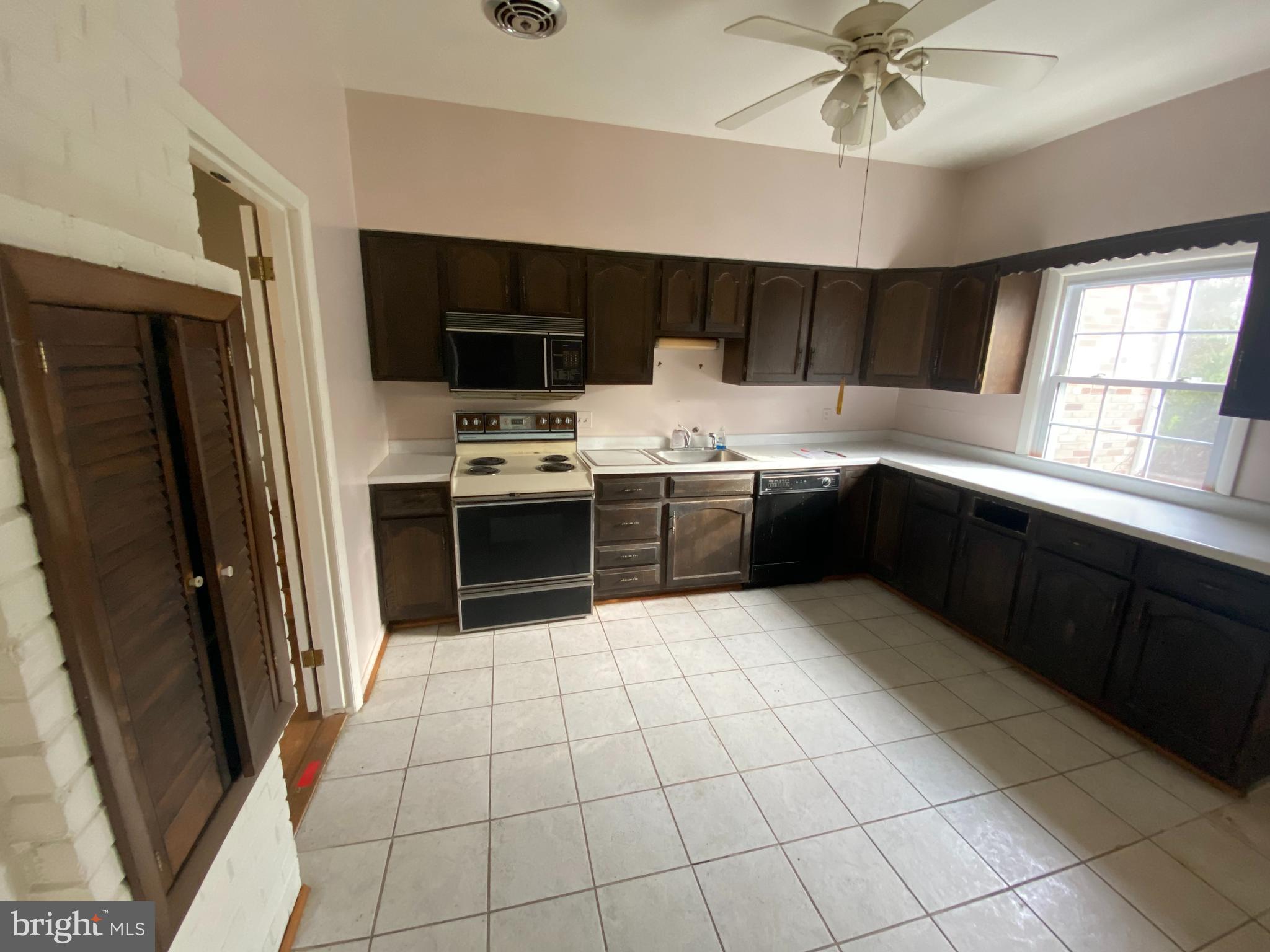 1906 Longmead Road Silver Spring, MD 20906 - Photo 13 of 24 Gallery Image 13