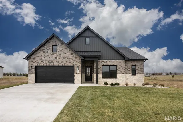 $619,000 | 837 Bushwood Way, Caseyville, IL 62232