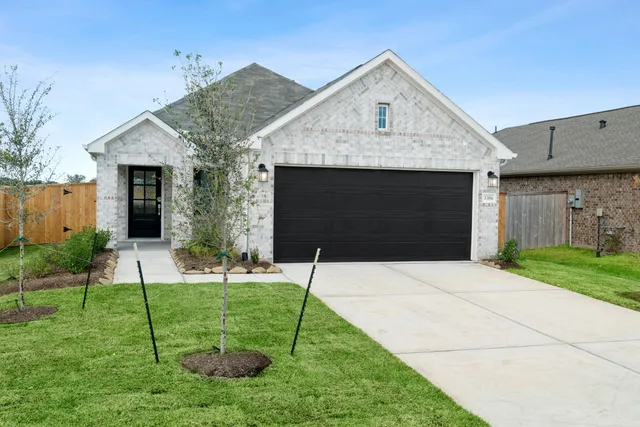 $299,990 | 3306 Elm Br Drive, Rosenberg, TX 77471