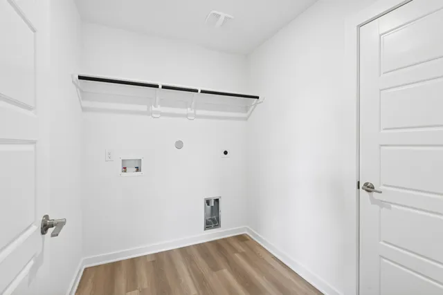 $299,990 | 3306 Elm Br Drive, Rosenberg, TX 77471