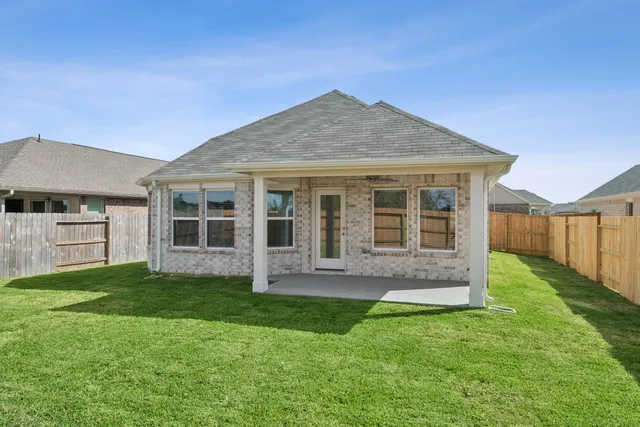 $299,990 | 3306 Elm Br Drive, Rosenberg, TX 77471