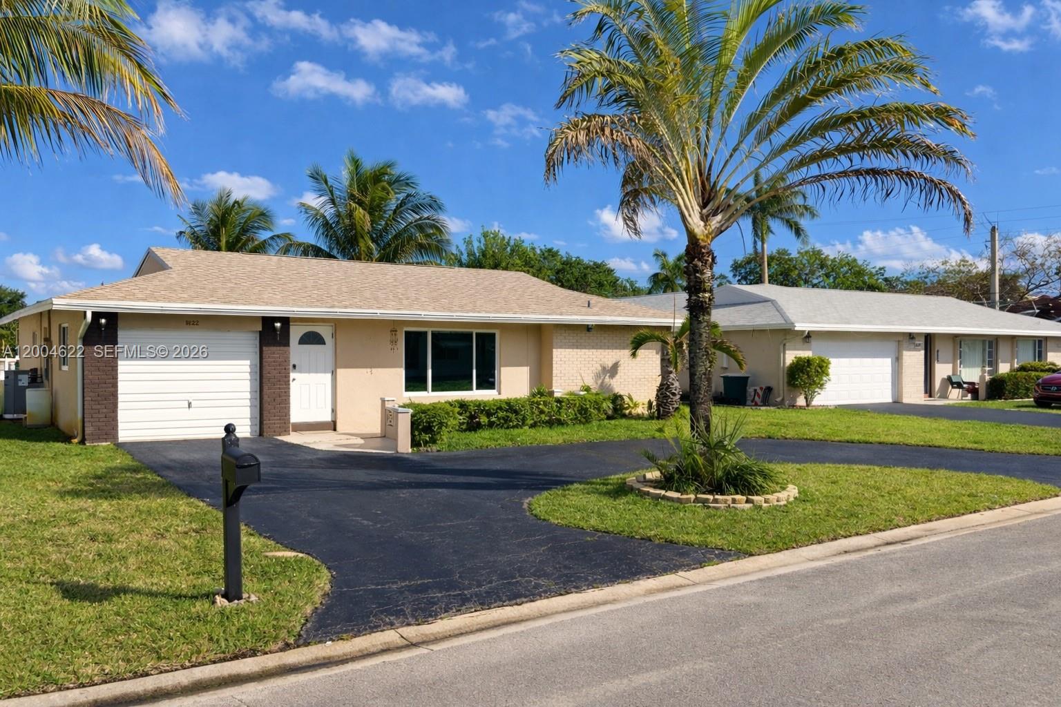 8102 Northwest 96th Terrace Tamarac, FL 33321 - Photo 3 of 51