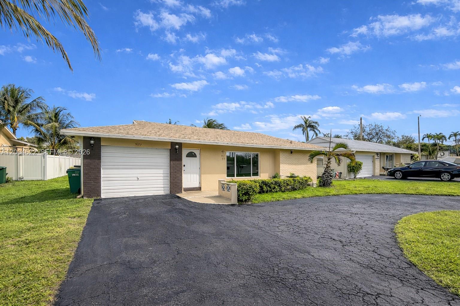 8102 Northwest 96th Terrace Tamarac, FL 33321 - Photo 4 of 51