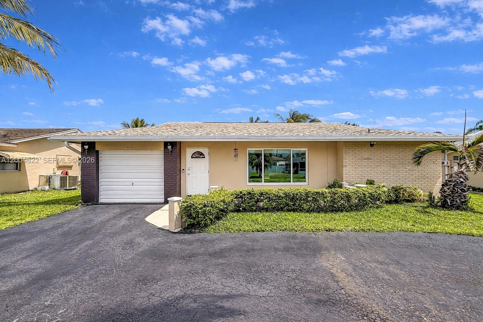 8102 Northwest 96th Terrace Tamarac, FL 33321 - Photo 5 of 51