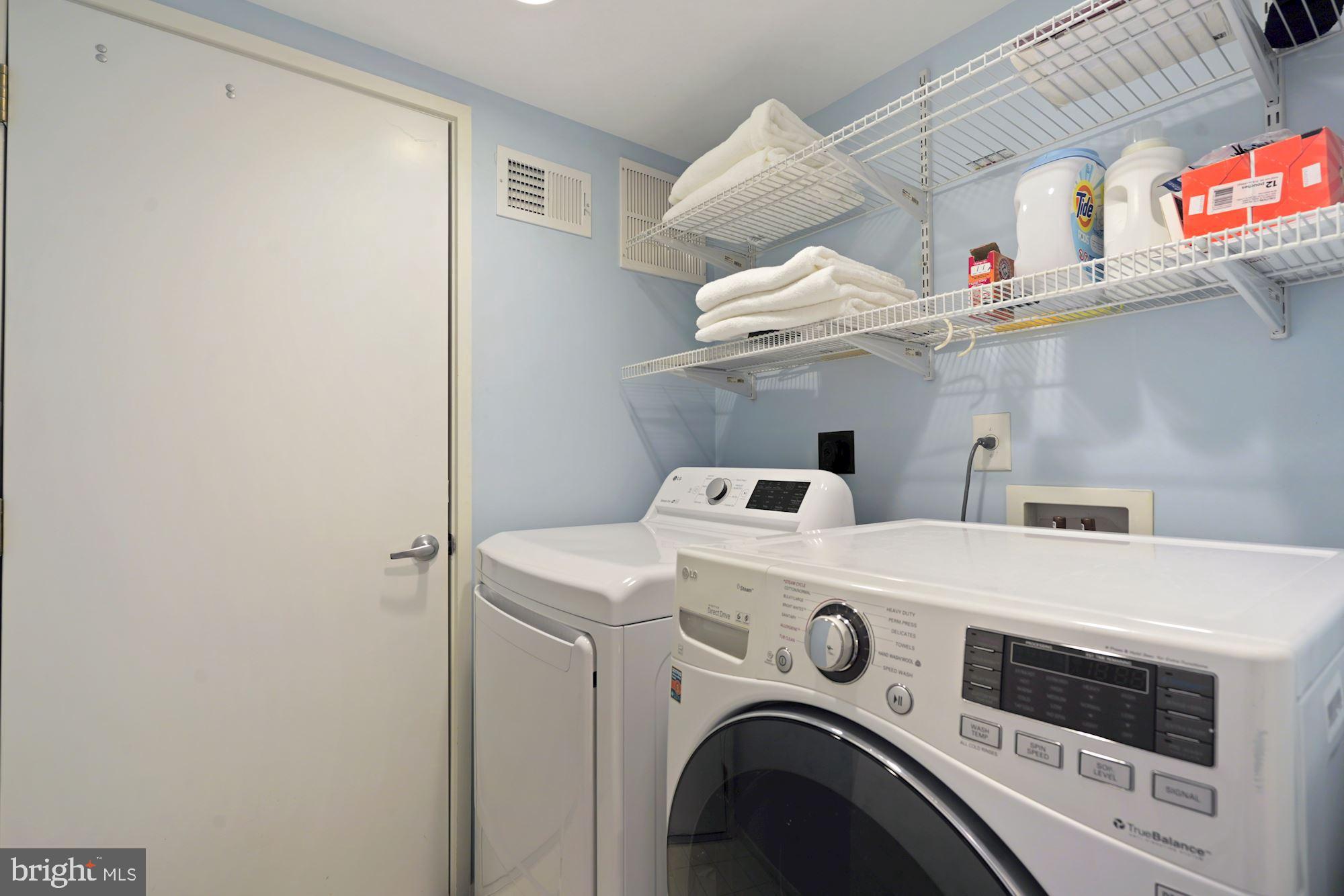 1618 North Rhodes Street Arlington, VA 22209 - Photo 27 of 33 a utility room with dryer and washer