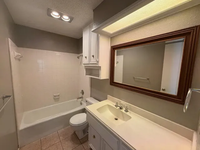 $1,250 | 5828 2nd Street, Lubbock, TX 79416