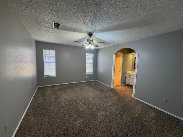 $1,250 | 5828 2nd Street, Lubbock, TX 79416