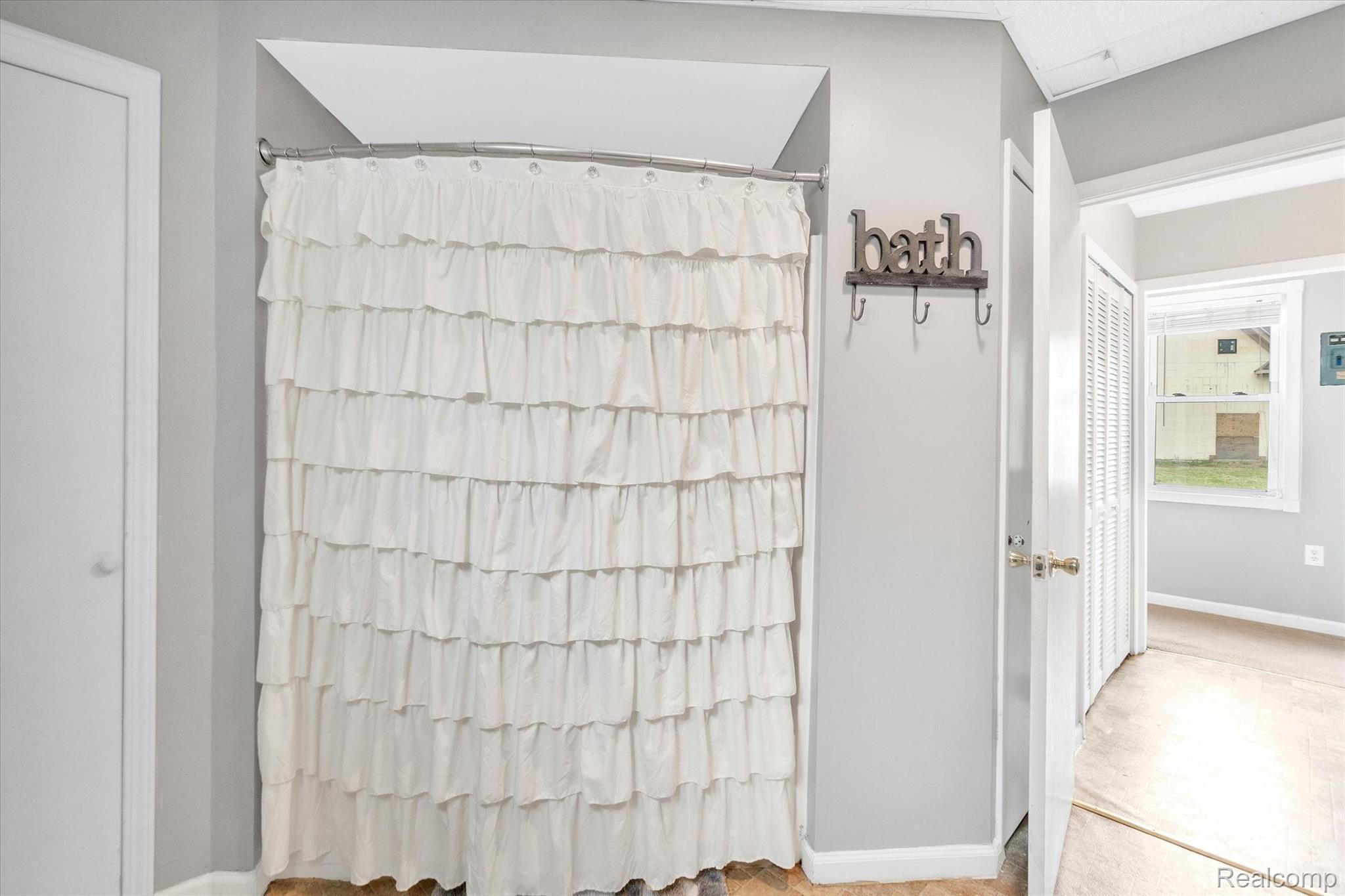 4715 Eagle Road Highland, MI 48356 - Photo 15 of 35 14-4715-Eagle-WindowStill-Real-Estate-Photography-14.jpg