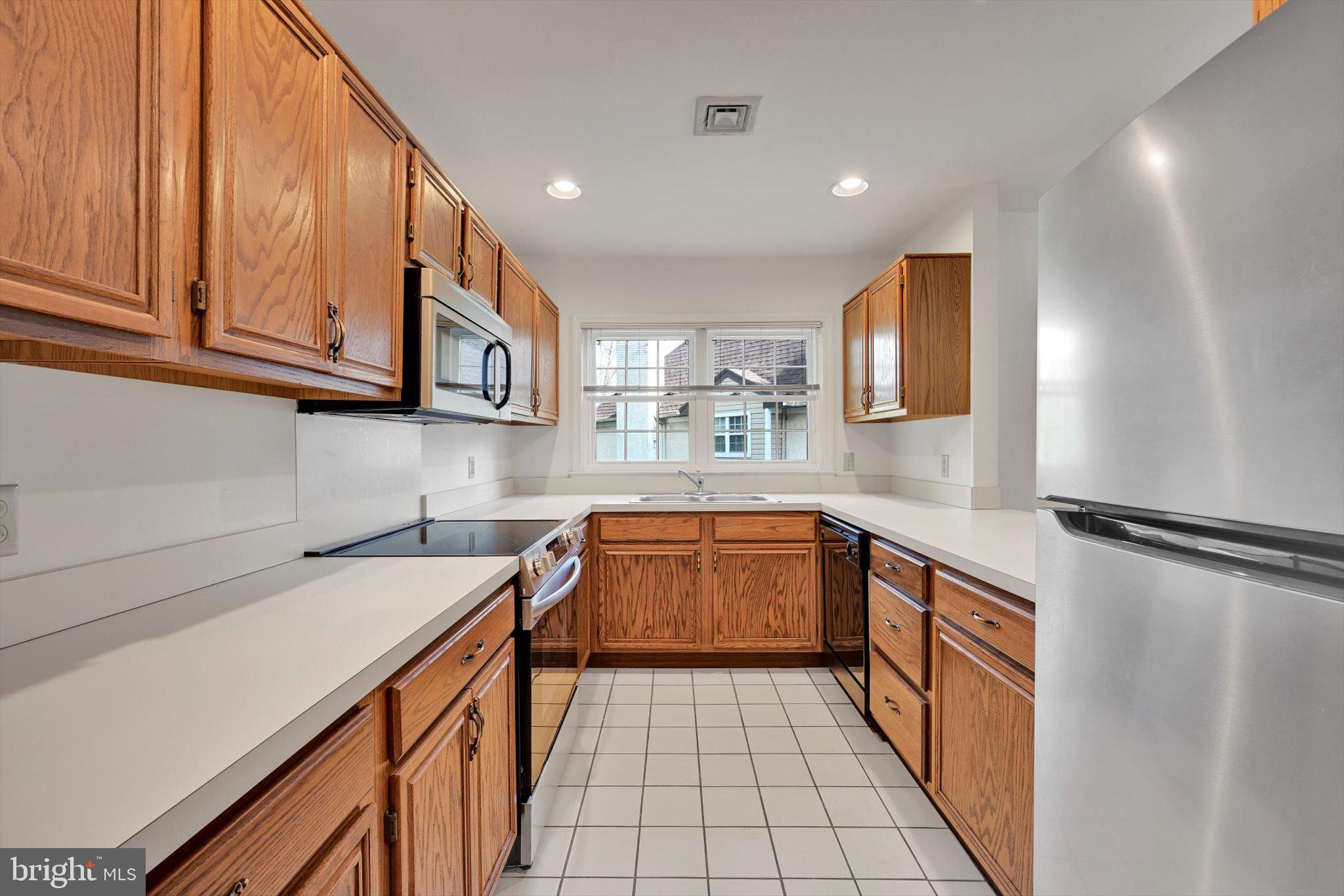 18 Tanglewood Drive Reading, PA 19607 - Photo 10 of 27