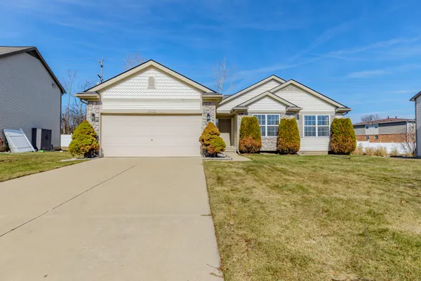 $435,900 | 4423 Knollcrest Drive, Ann Arbor, MI 48108