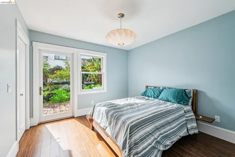 $695,000 | 1066 Bayview Avenue, Oakland, CA 94610